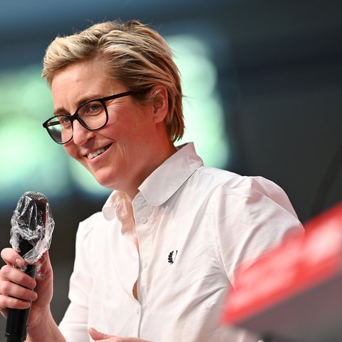 Podcast: Susanne Hennig-Wellsow, Kandidatin für den Bundesvorsitz der Linken | hr-iNFO | Das ...