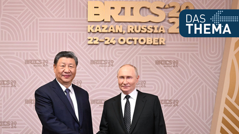 Der russische Präsident Wladimir Putin mit dem chinesischen Präsidenten Xi Jinping beim Treffen der BRICS-Staaten im russischen Kasan. 