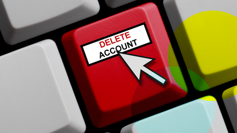 Eine Tastatur - eine Taste ist beschriftet mit "Delete Account"